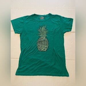 Design by Humans Pineapple Sketch by Hinterlund T-Shirt (Juniors ) Size Small